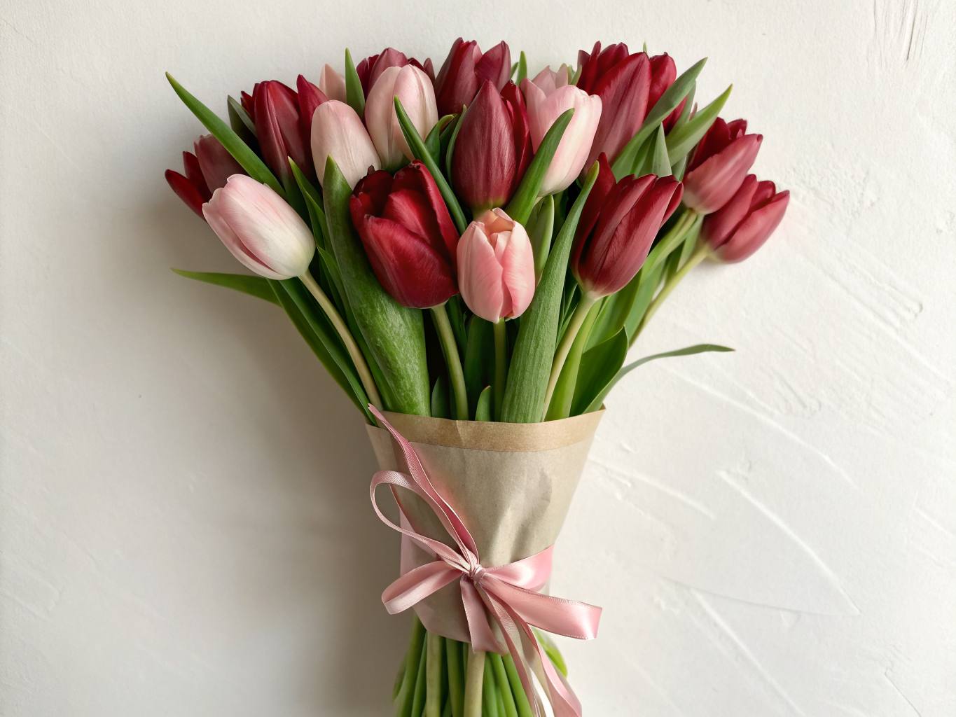 Zarter Tulpenstrauß